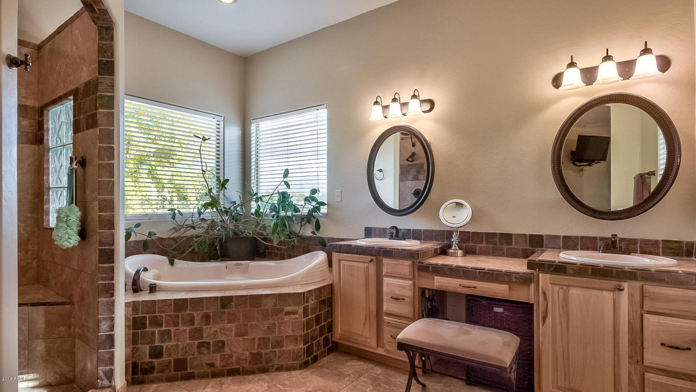 621 E Del Rio St, Gilbert, AZ 85295 photo 31