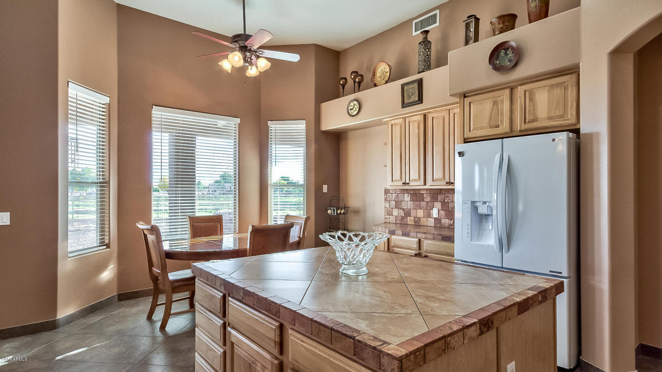 621 E Del Rio St, Gilbert, AZ 85295 photo 23