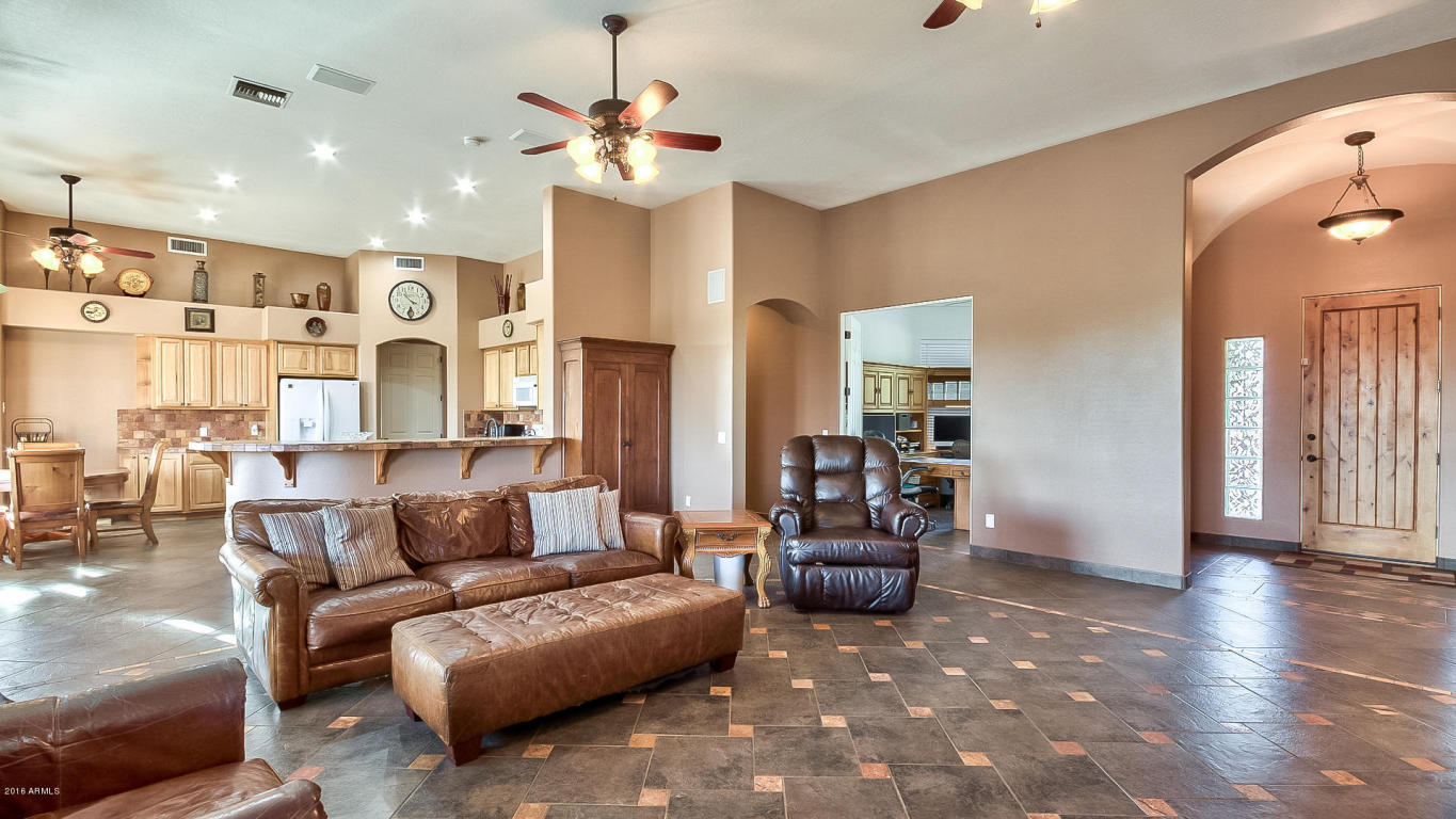 621 E Del Rio St, Gilbert, AZ 85295 photo 17