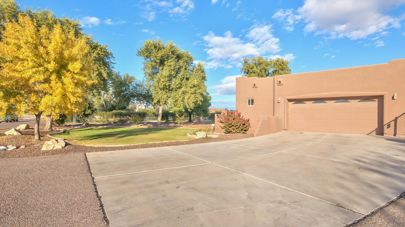 621 E Del Rio St, Gilbert, AZ 85295 photo 11