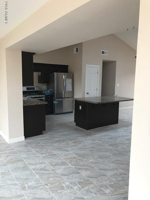 3125 N 40th Dr, Phoenix, AZ 85019 photo 11