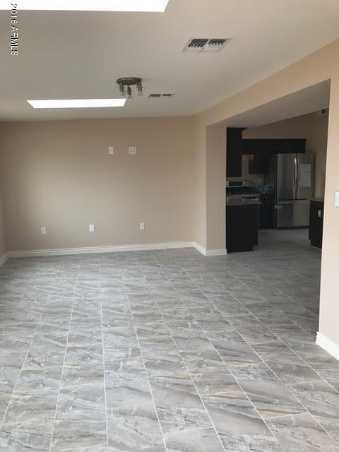 3125 N 40th Dr, Phoenix, AZ 85019 photo 13
