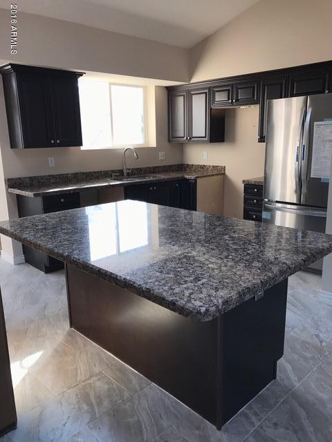 3125 N 40th Dr, Phoenix, AZ 85019 photo 2