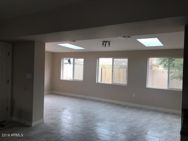 3125 N 40th Dr, Phoenix, AZ 85019 photo 21