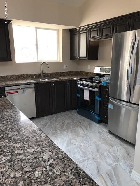 3125 N 40th Dr, Phoenix, AZ 85019 photo 9