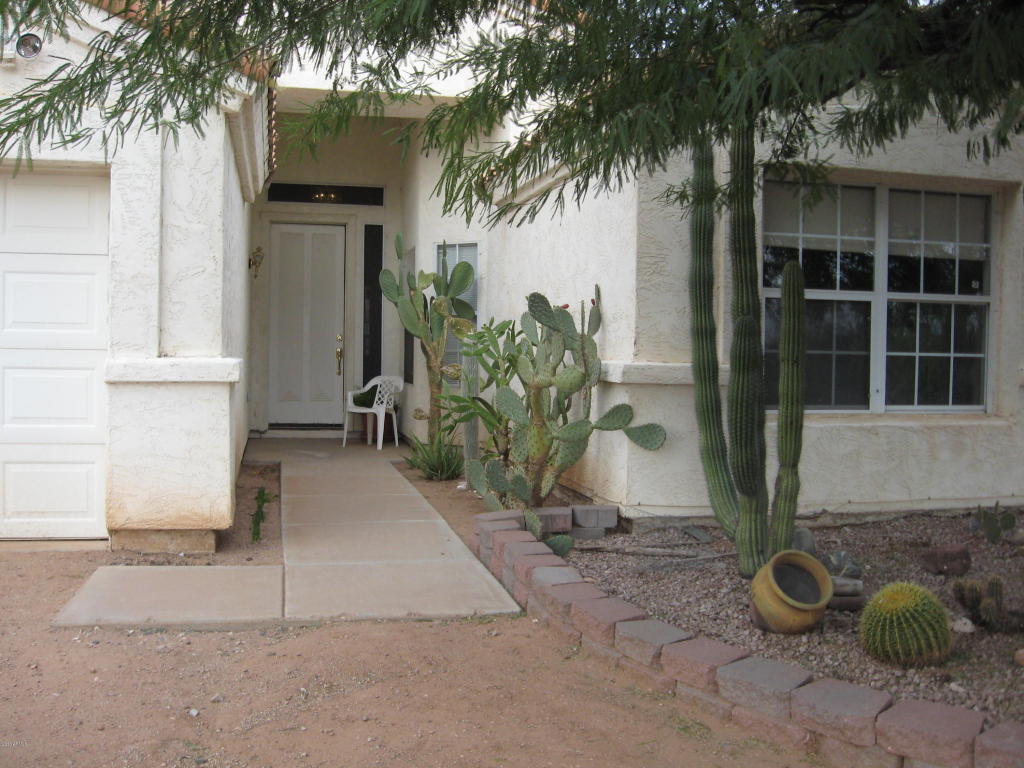 1346 E Frontier St, Apache Junction, AZ 85119 photo 2