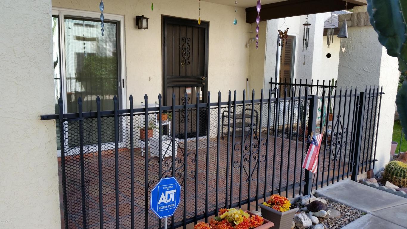 706 Eugie Ave, Phoenix, AZ 85022 photo 2