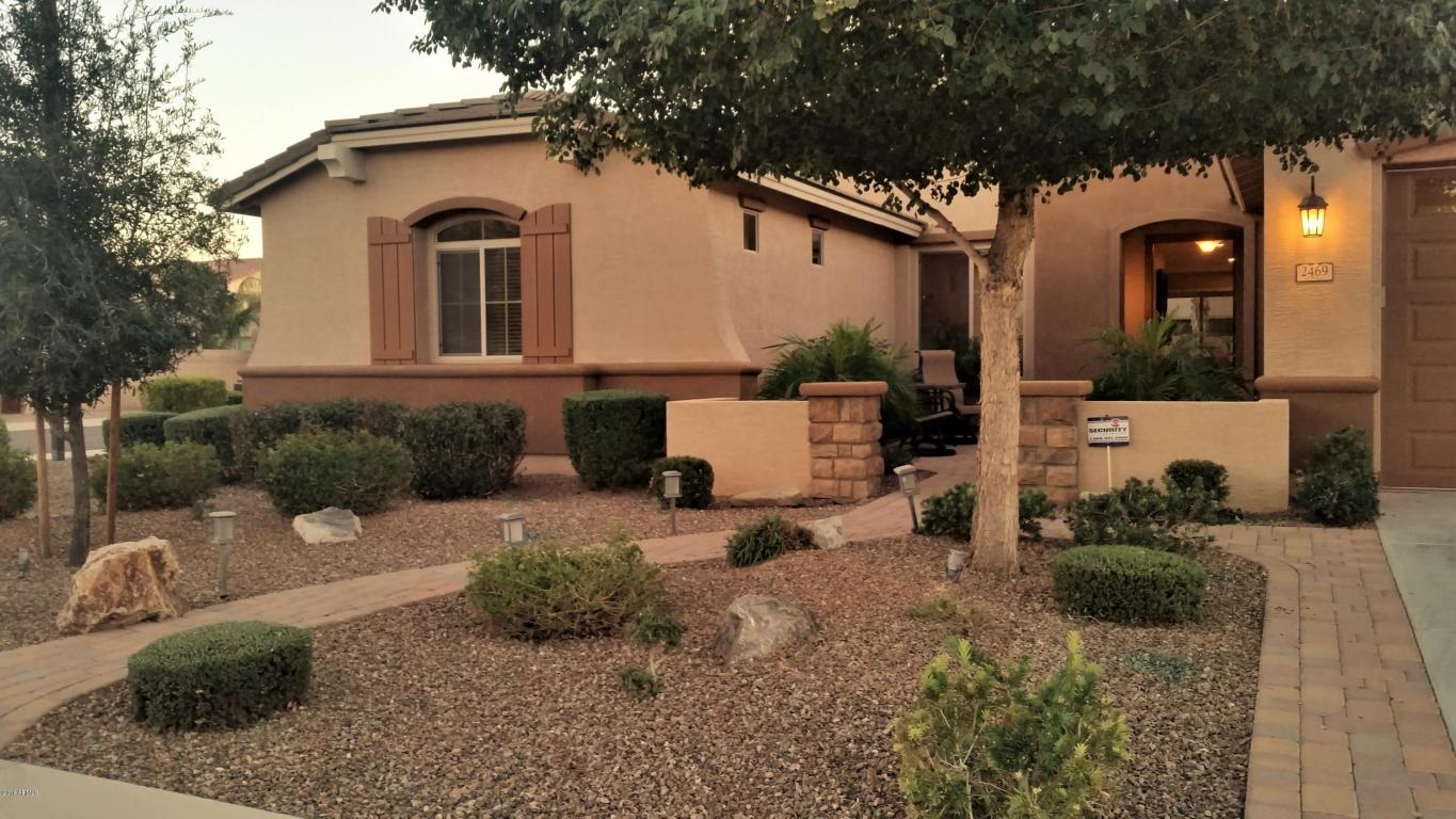 2469 E Lodgepole Dr, Gilbert, AZ 85298 photo 1