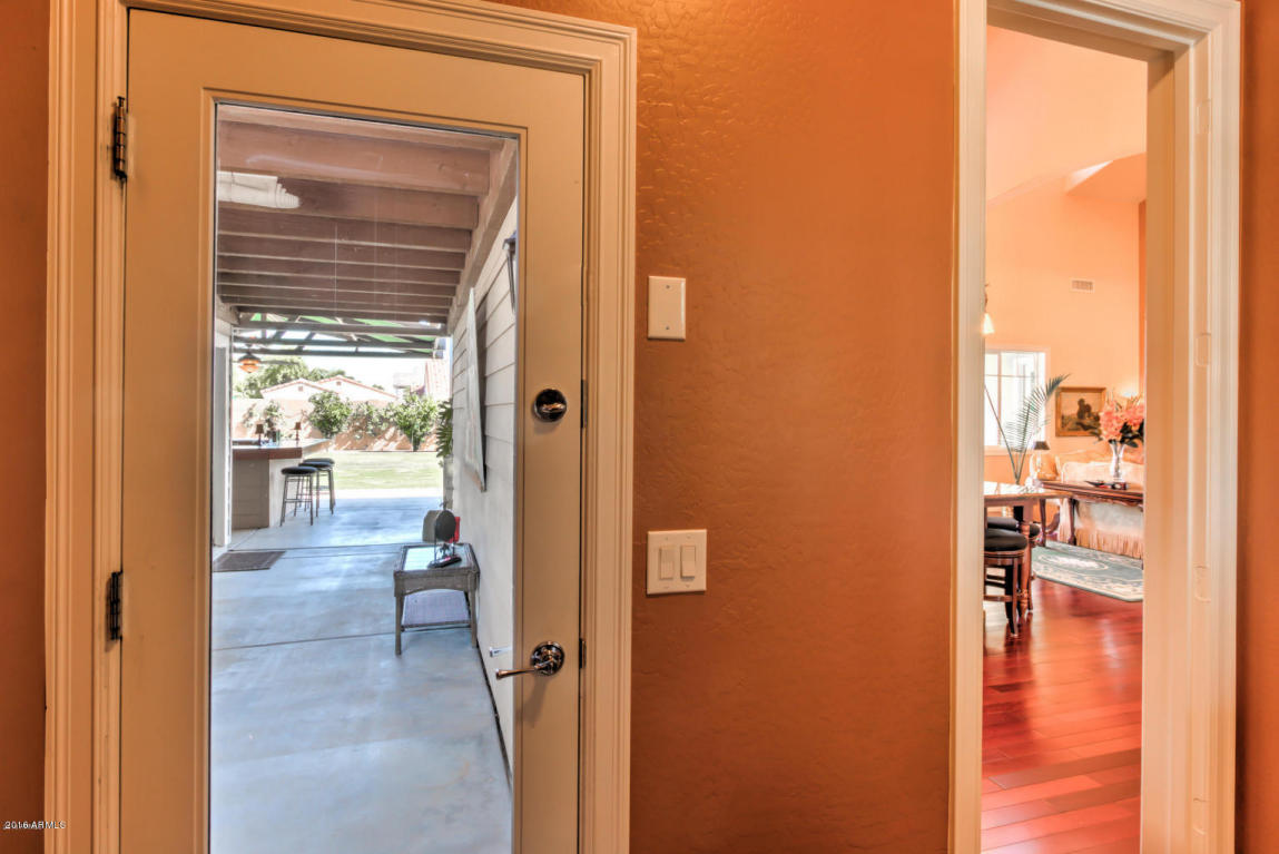 2824 E Harwell Rd, Phoenix, AZ 85042 photo 30