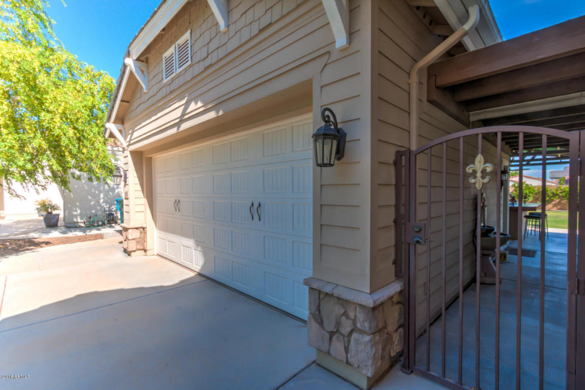 2824 E Harwell Rd, Phoenix, AZ 85042 photo 14