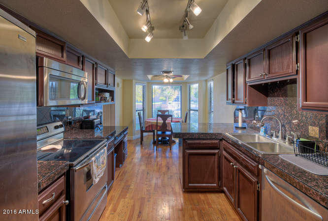 2530 E Paradise Dr, Phoenix, AZ 85028 photo 12