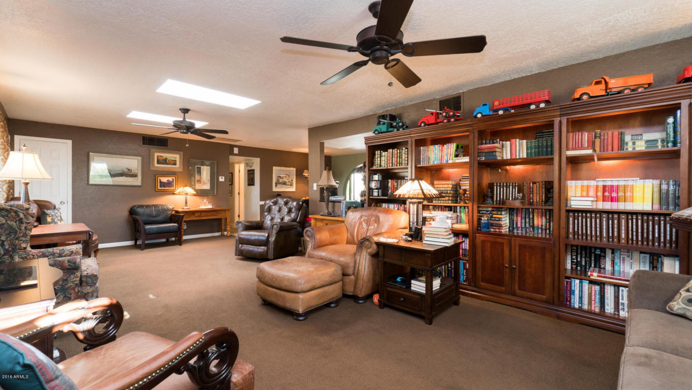 7831 E Palm Ln, Mesa, AZ 85207 photo 3