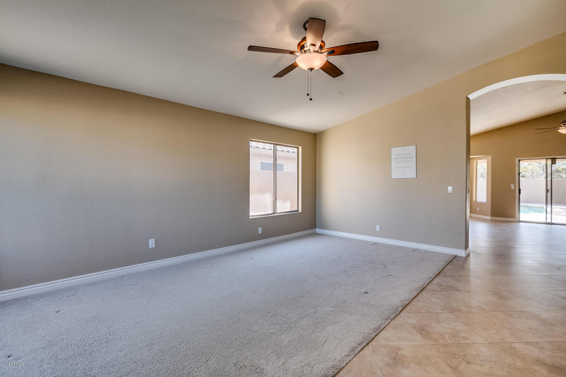 2253 E Robin Ln, Gilbert, AZ 85296 photo 11