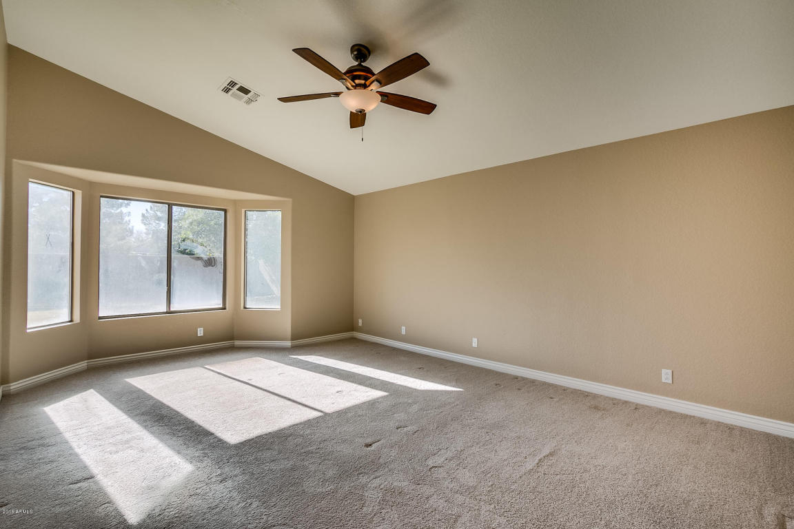 2253 E Robin Ln, Gilbert, AZ 85296 photo 13
