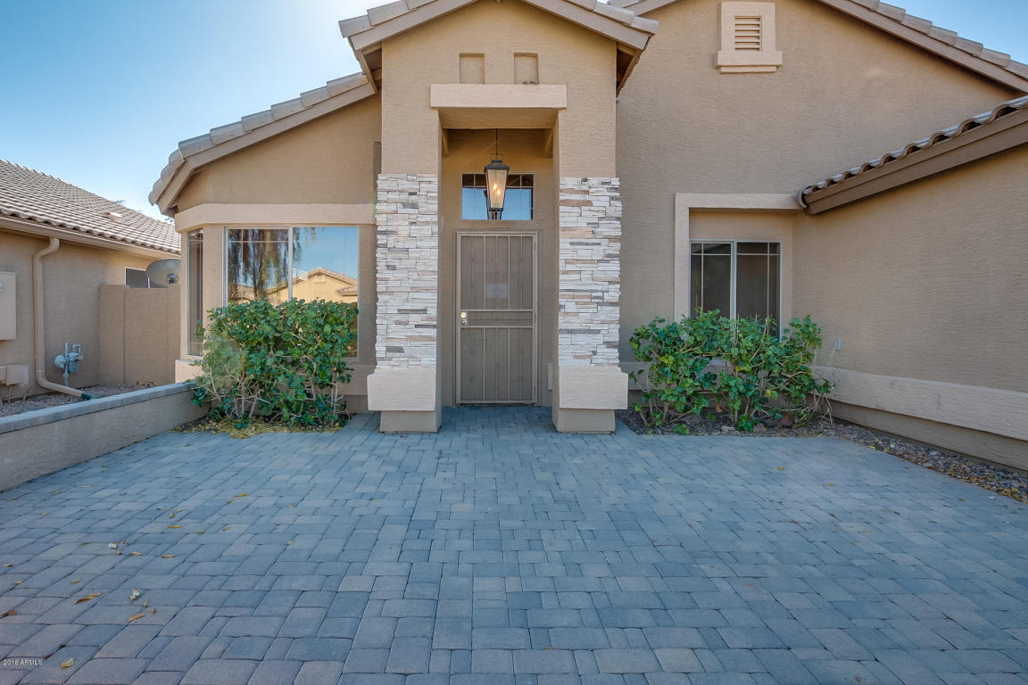 2253 E Robin Ln, Gilbert, AZ 85296 photo 3