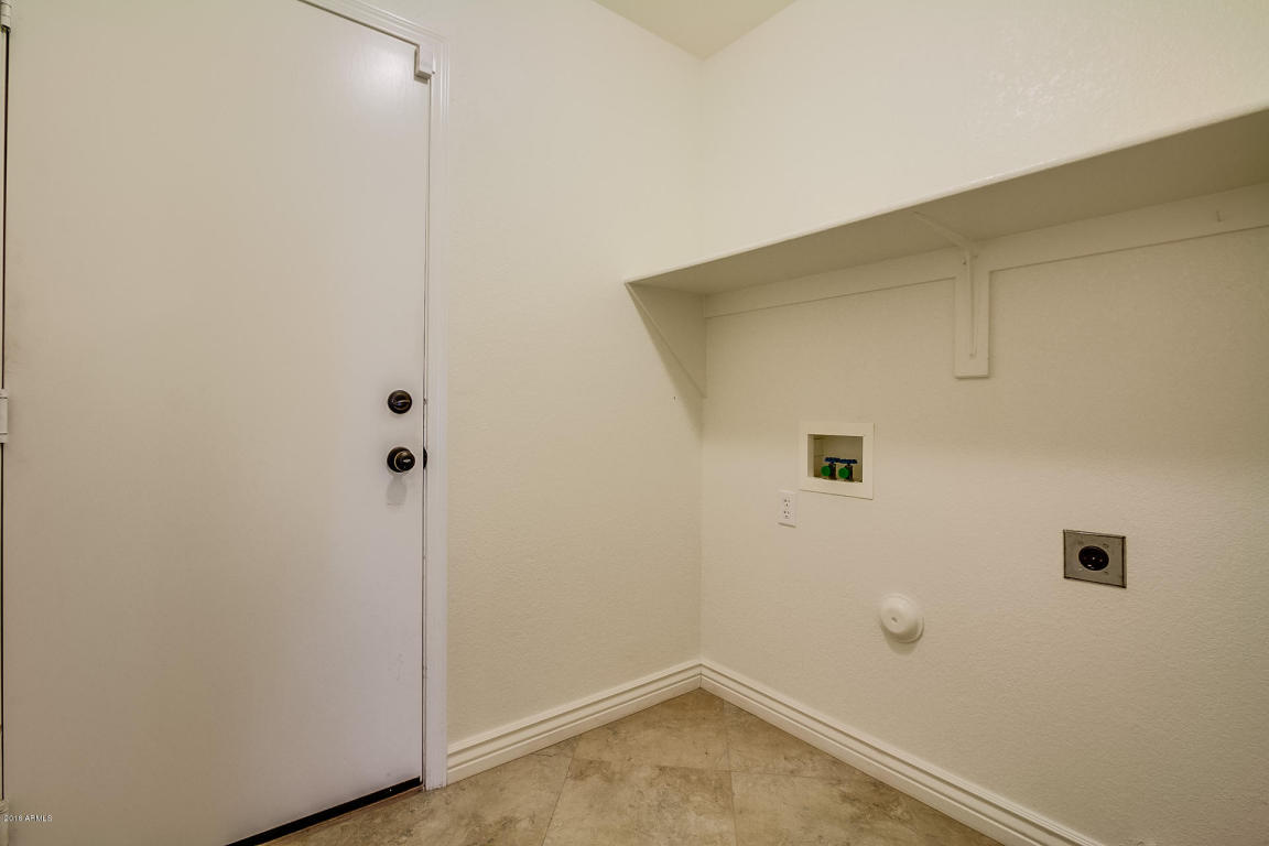 2253 E Robin Ln, Gilbert, AZ 85296 photo 27