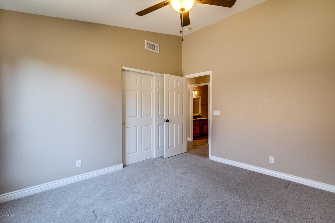 2253 E Robin Ln, Gilbert, AZ 85296 photo 21