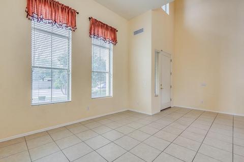 917 N Thunderbird Ave, Gilbert, AZ 85234 photo 4