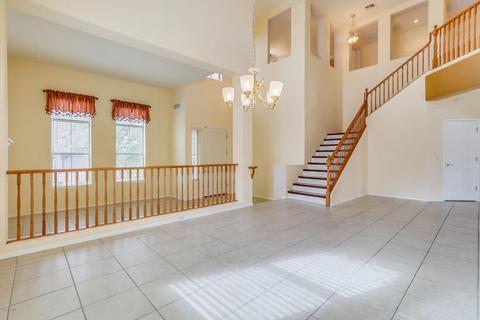 917 N Thunderbird Ave, Gilbert, AZ 85234 photo 3