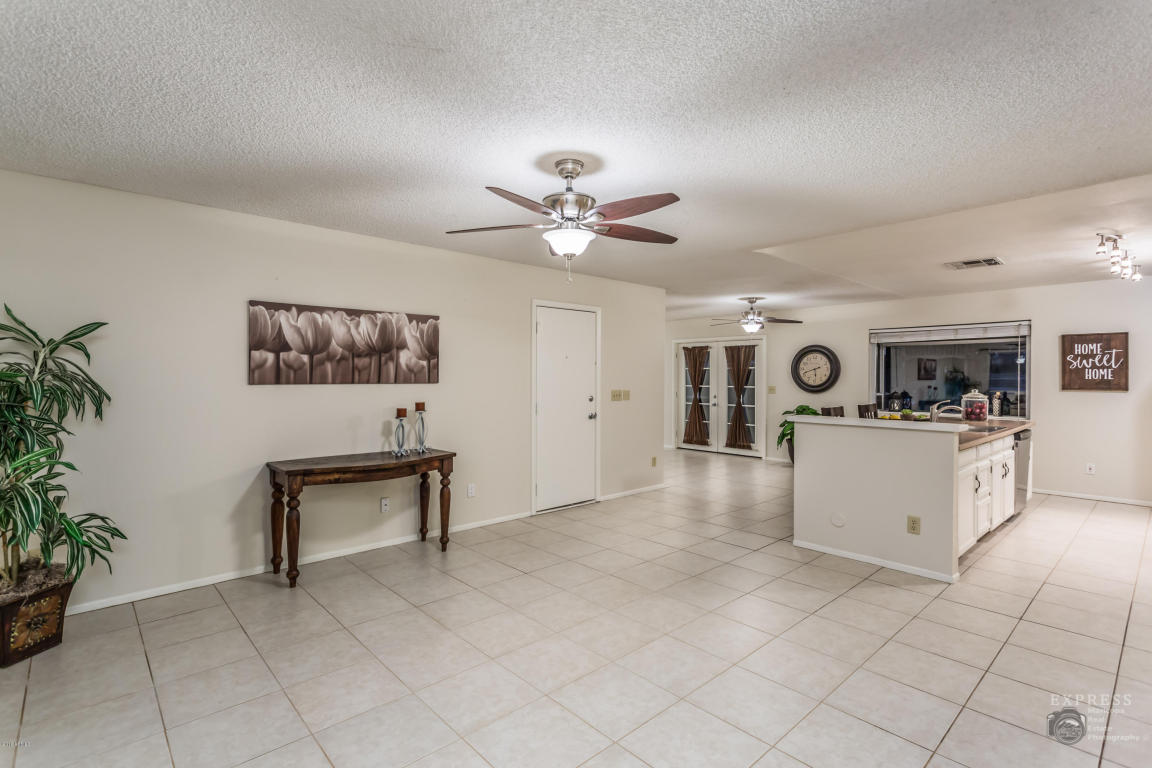 5014 E Oneida St, Phoenix, AZ 85044 photo 4