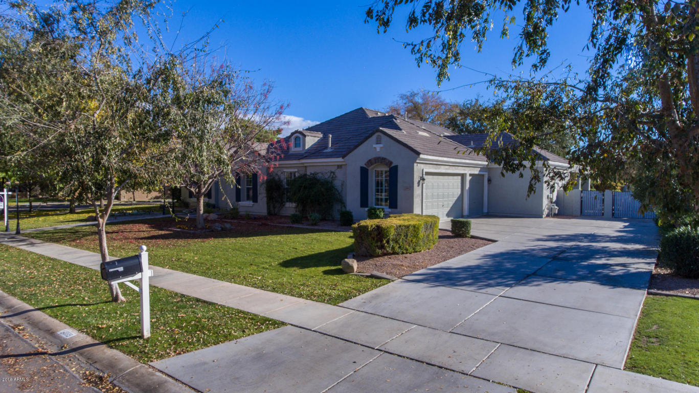 2889 E Page Ct, Gilbert, AZ 85234 photo 18