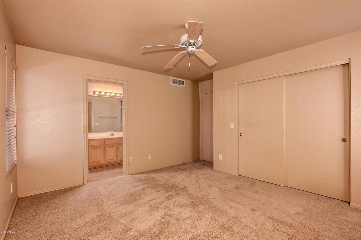 4622 E Lone Cactus Dr, Phoenix, AZ 85050 photo 17