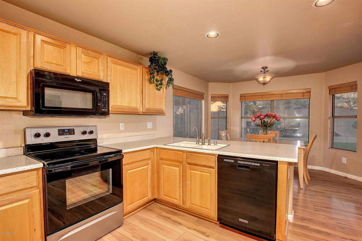 4622 E Lone Cactus Dr, Phoenix, AZ 85050 photo 8