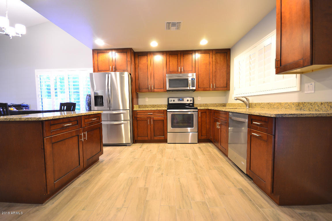449 E Marigold Ln, Tempe, AZ 85288 photo 5