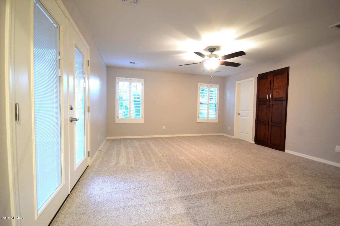 449 E Marigold Ln, Tempe, AZ 85288 photo 9