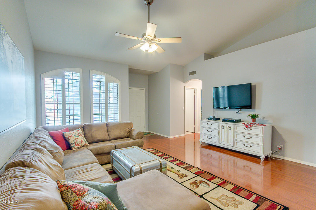 811 E Bruce Ave, Gilbert, AZ 85234 photo 5