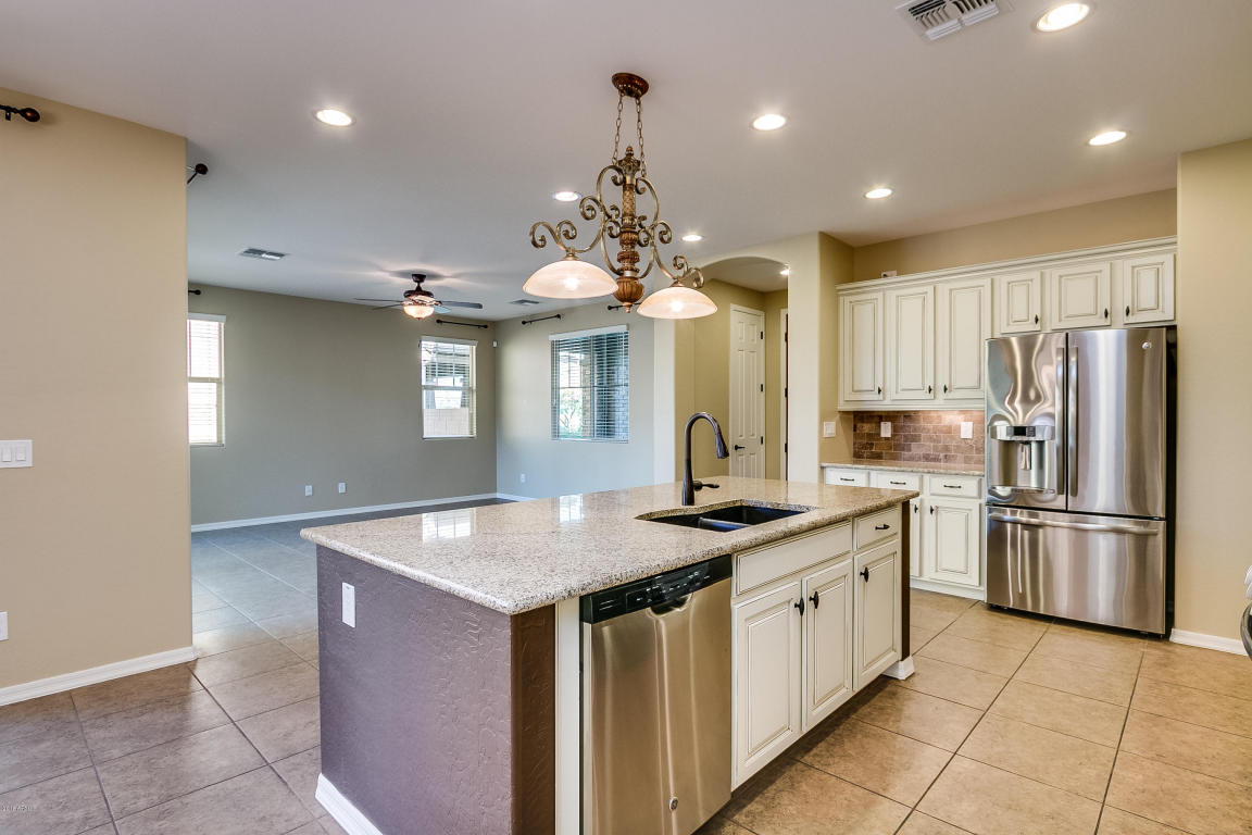 3810 E Gideon Way, Gilbert, AZ 85296 photo 9