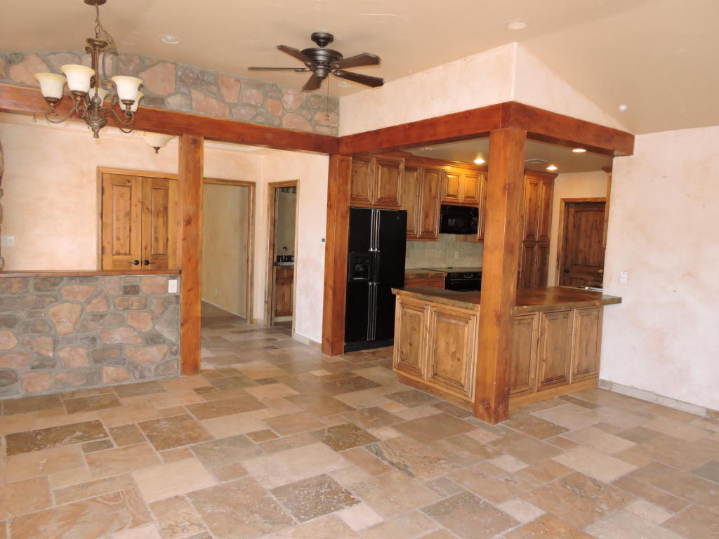 802 E Desert Hills Dr, Phoenix, AZ 85086 photo 8