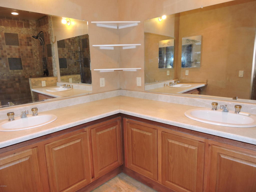 802 E Desert Hills Dr, Phoenix, AZ 85086 photo 10
