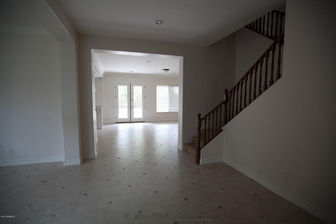 3117 E Coconino Dr, Gilbert, AZ 85298 photo 9