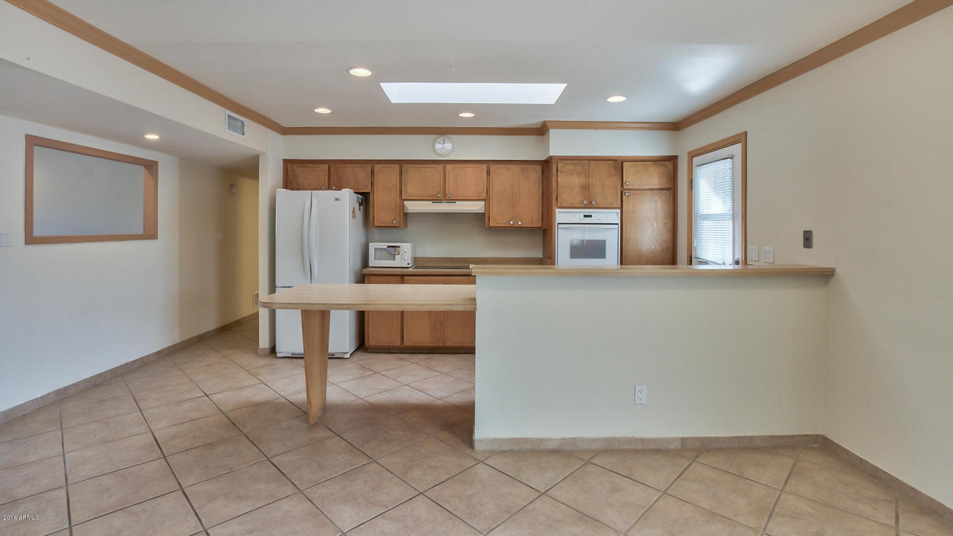 2155 E La Donna Dr, Tempe, AZ 85283 photo 8