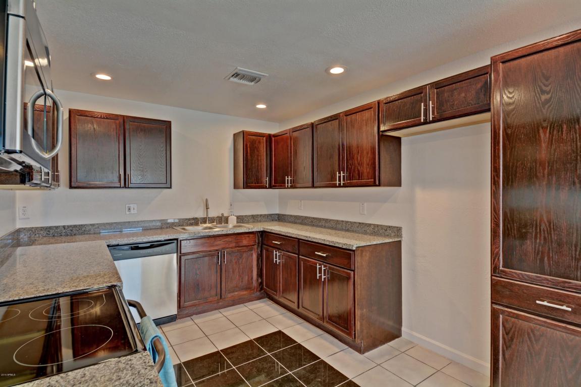 3337 E Gelding Dr, Phoenix, AZ 85032 photo 5