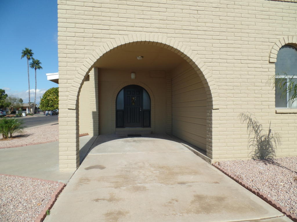 5338 E Lindstrom Ln, Mesa, AZ 85215 photo 3