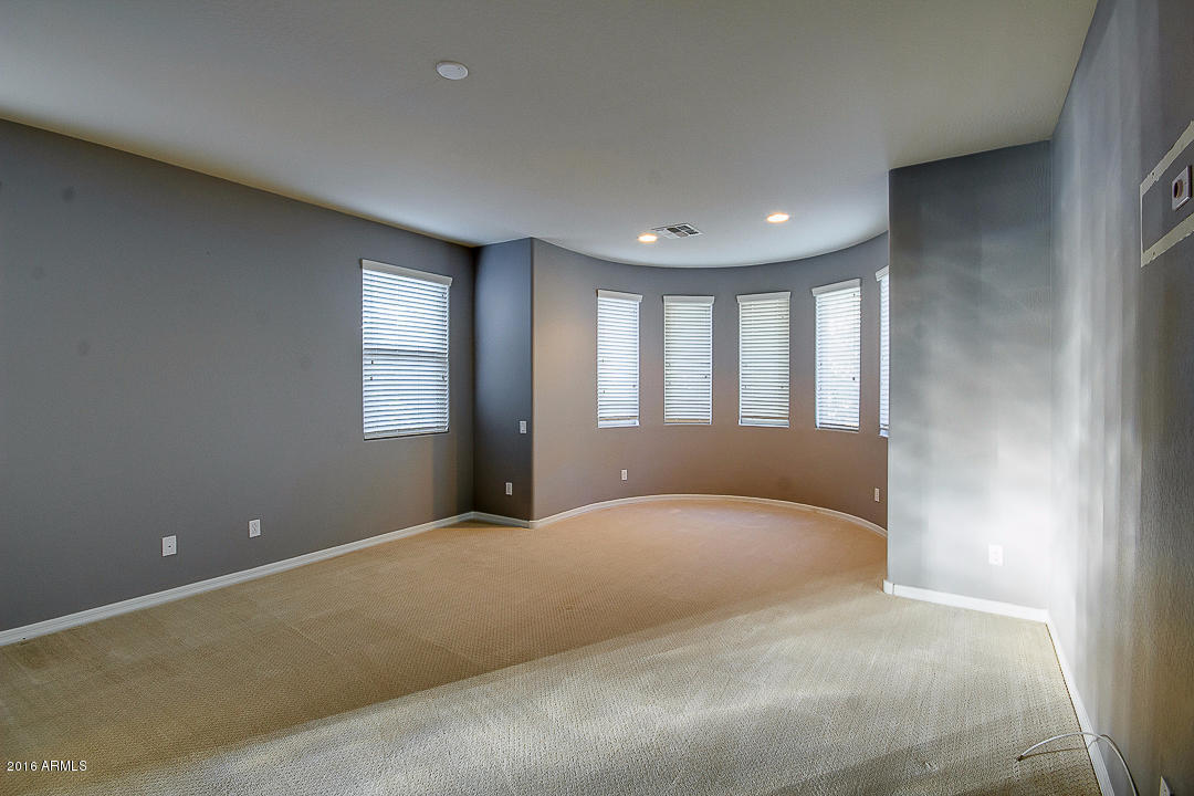 3826 E Half Hitch Pl, Phoenix, AZ 85050 photo 17