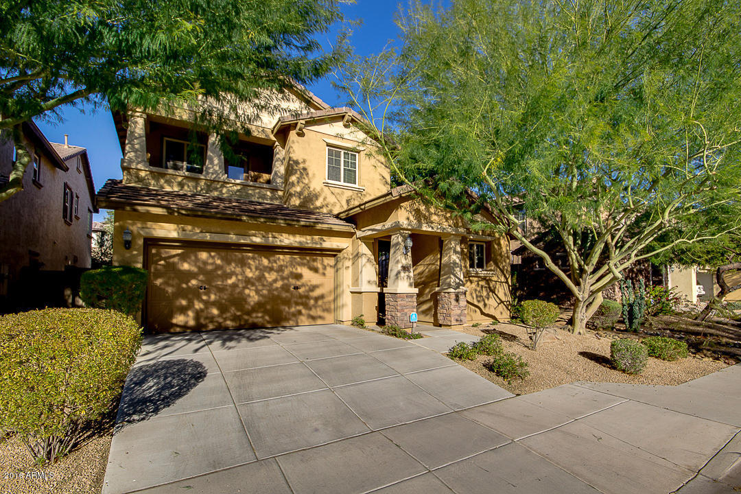 3826 E Half Hitch Pl, Phoenix, AZ 85050 photo 2