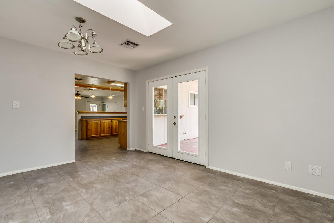 409 E Glencove St, Mesa, AZ 85203 photo 22