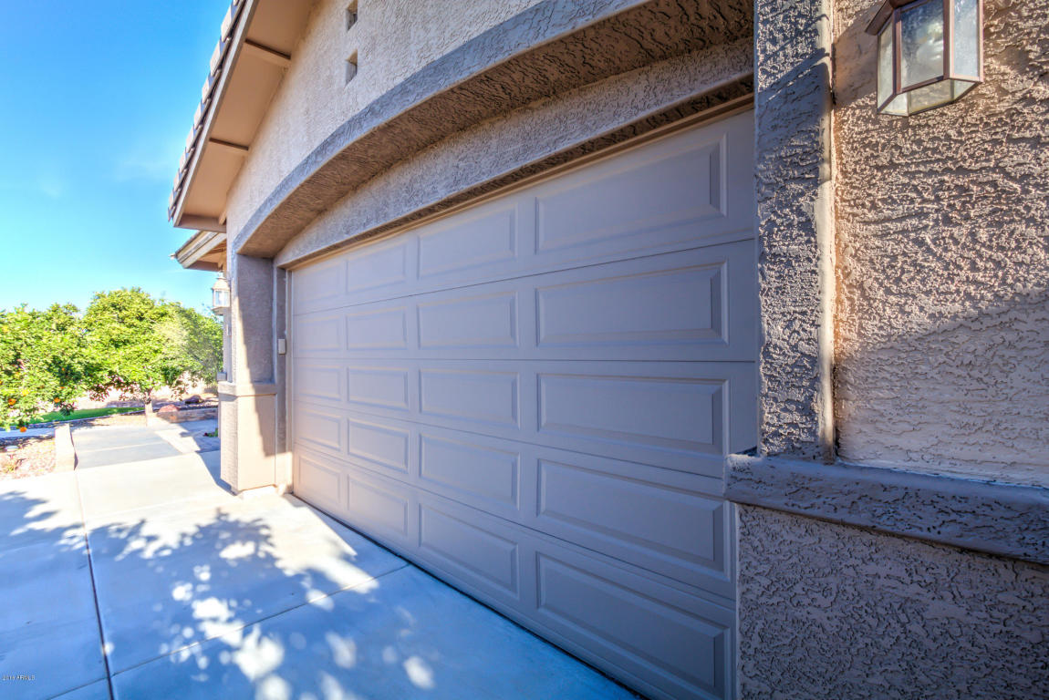 2947 E Hale St, Mesa, AZ 85213 photo 4