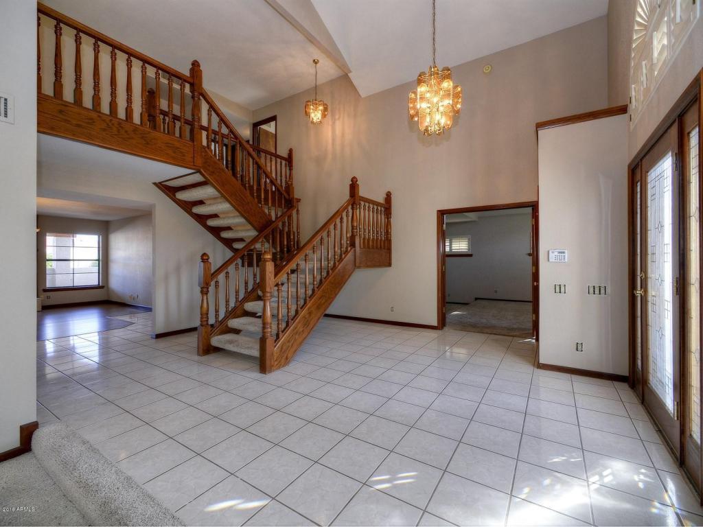 962 E Beck Ln, Phoenix, AZ 85022 photo 3