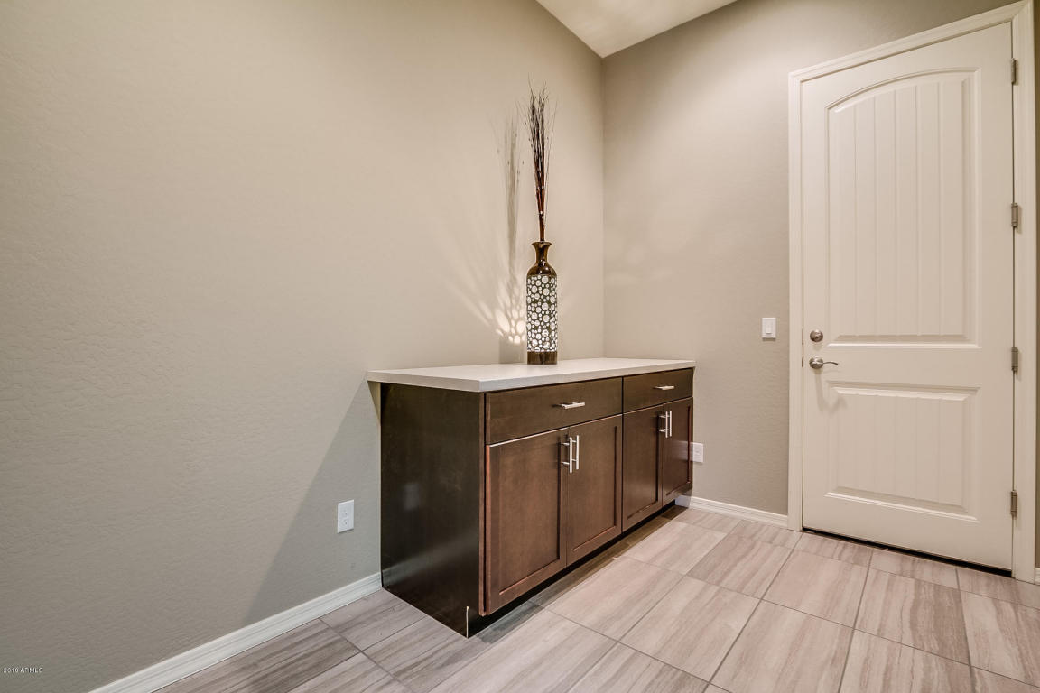3665 E Chestnut Ln, Gilbert, AZ 85298 photo 37