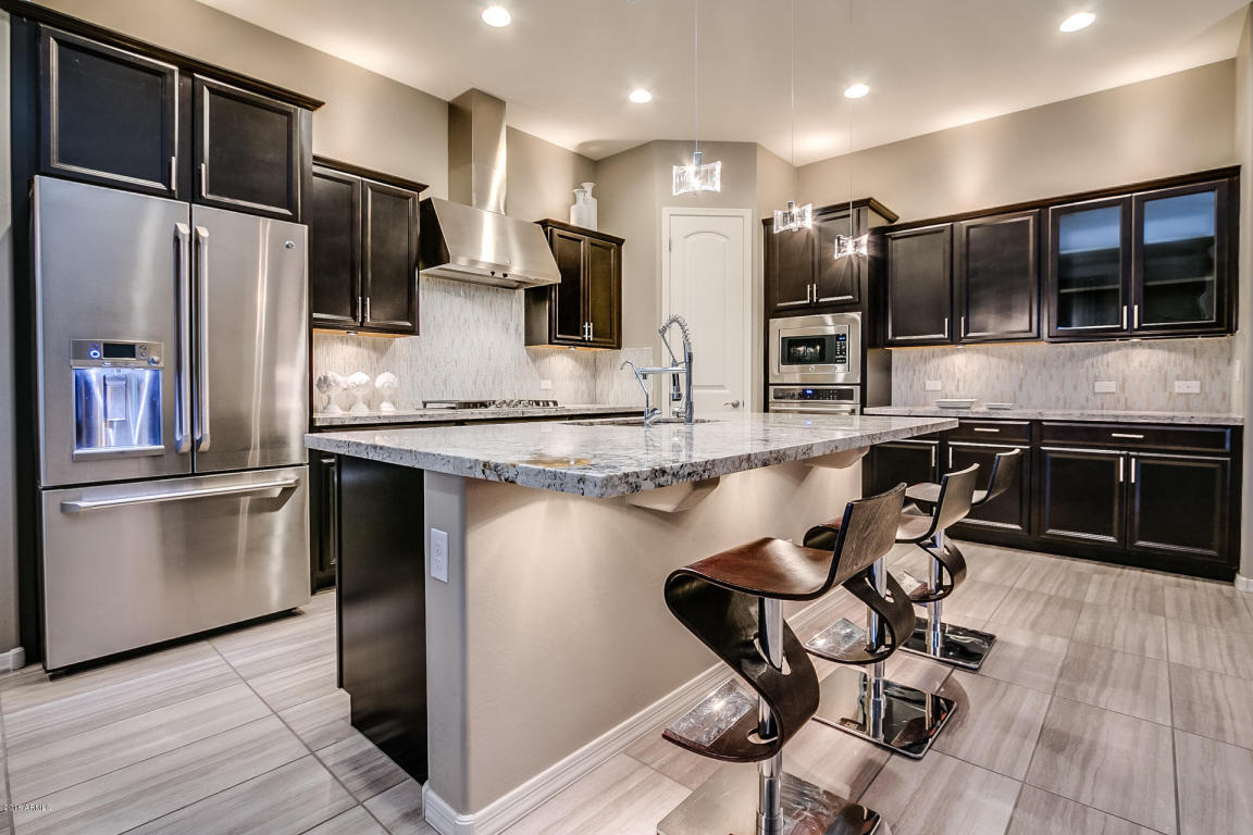 3665 E Chestnut Ln, Gilbert, AZ 85298 photo 8