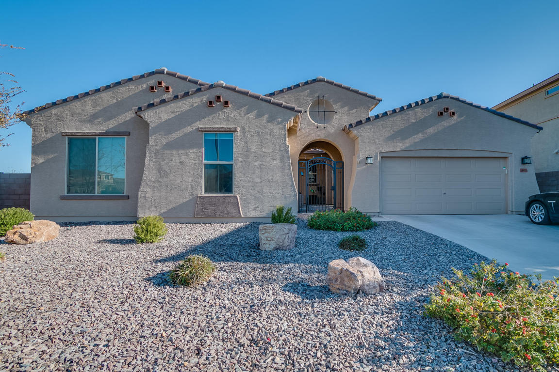 3665 E Chestnut Ln, Gilbert, AZ 85298 photo 1