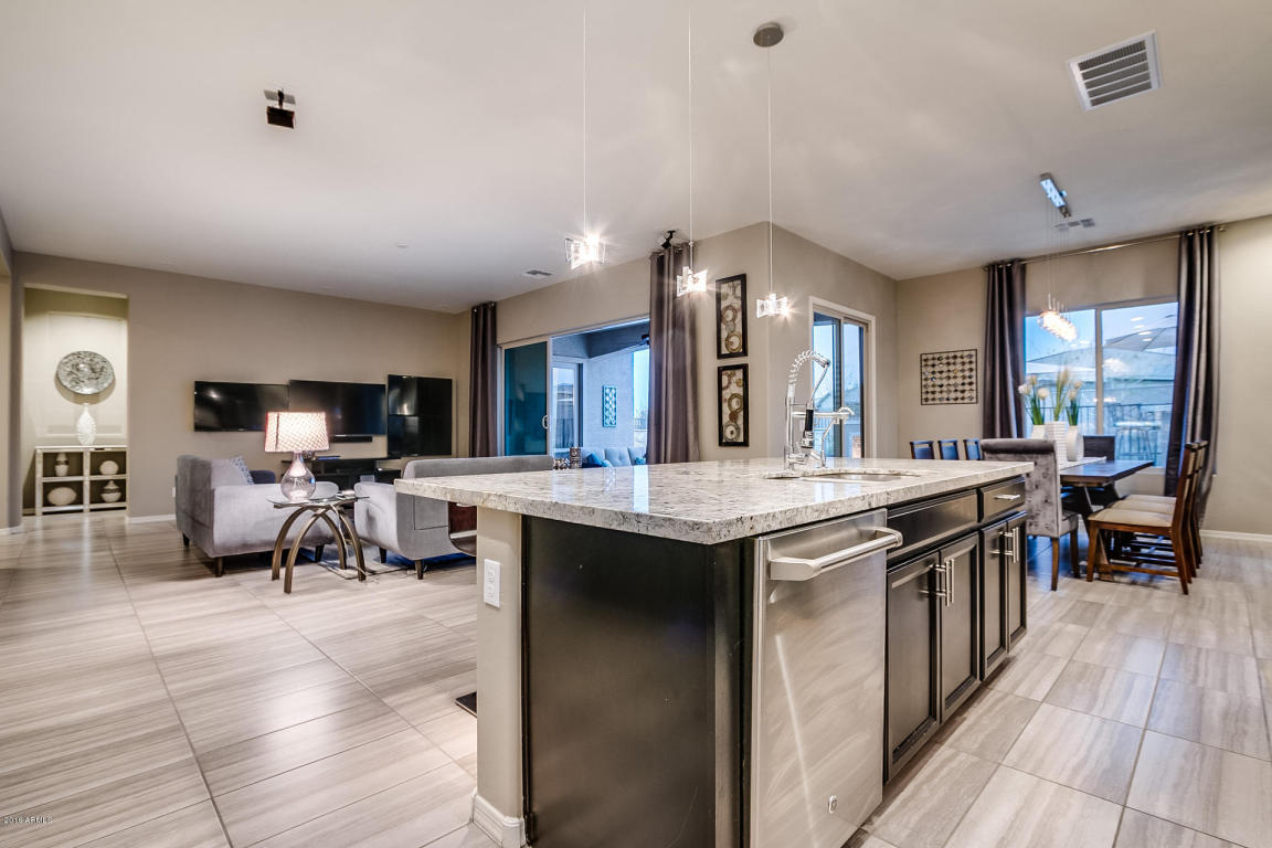 3665 E Chestnut Ln, Gilbert, AZ 85298 photo 11