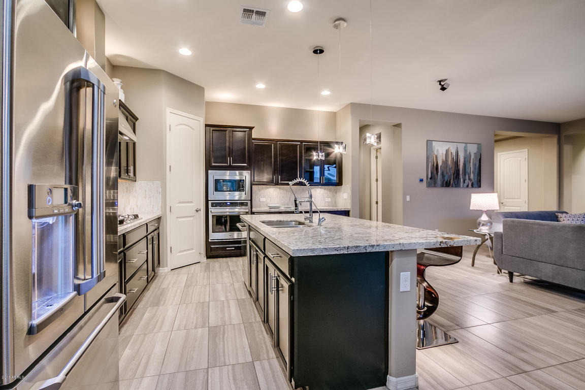 3665 E Chestnut Ln, Gilbert, AZ 85298 photo 12