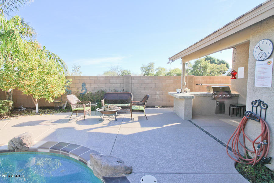 934 E Harwell Rd, Phoenix, AZ 85042 photo 14