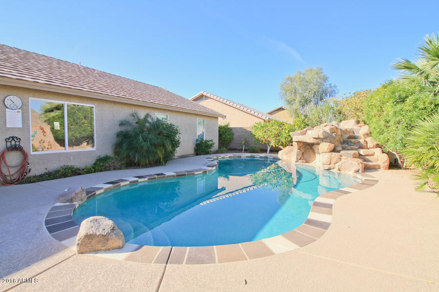 934 E Harwell Rd, Phoenix, AZ 85042 photo 12