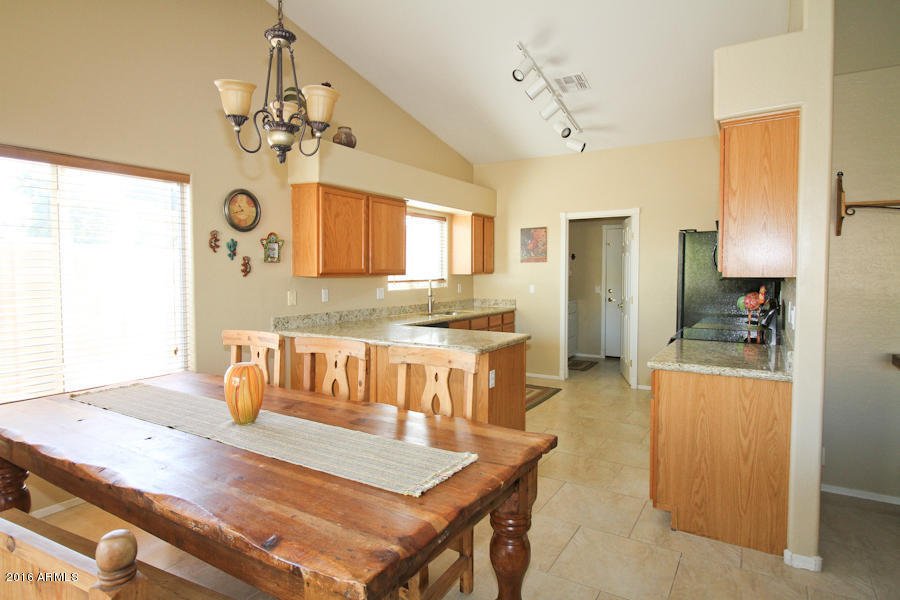 934 E Harwell Rd, Phoenix, AZ 85042 photo 20